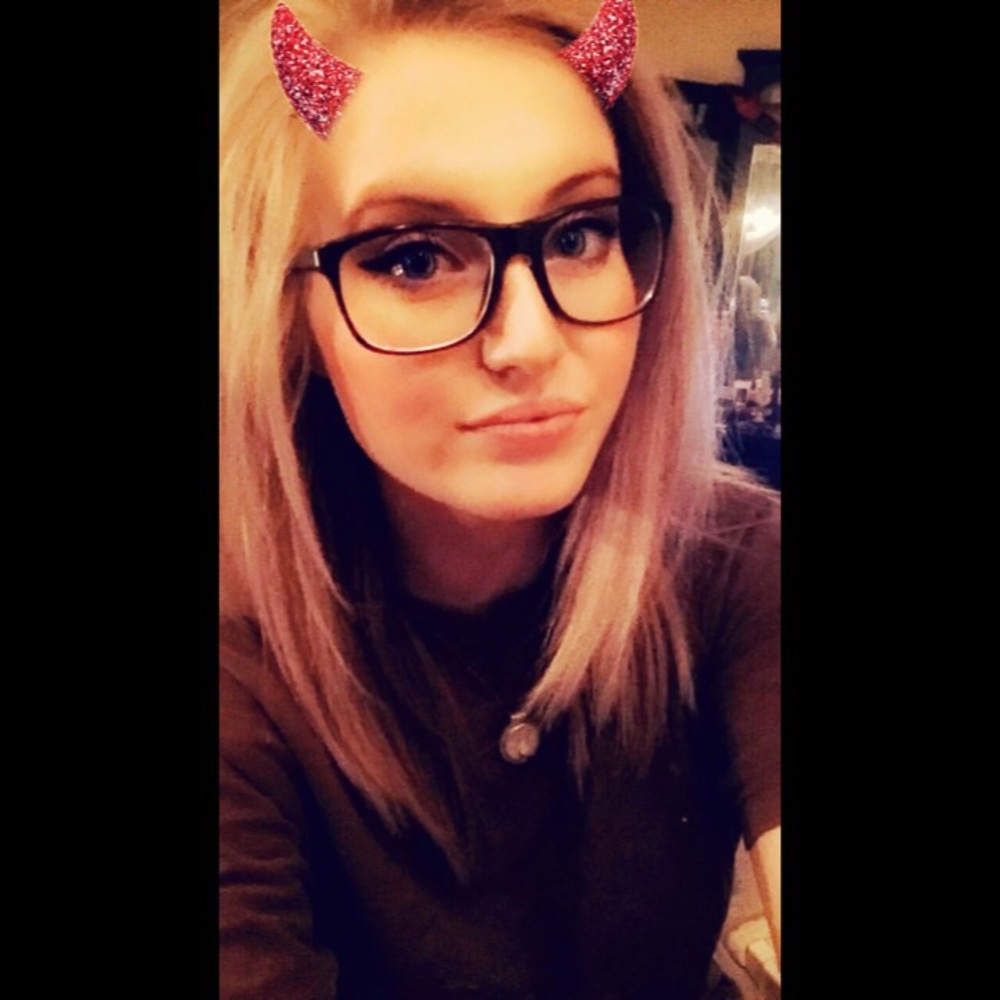 Meet your Posher, Hannah